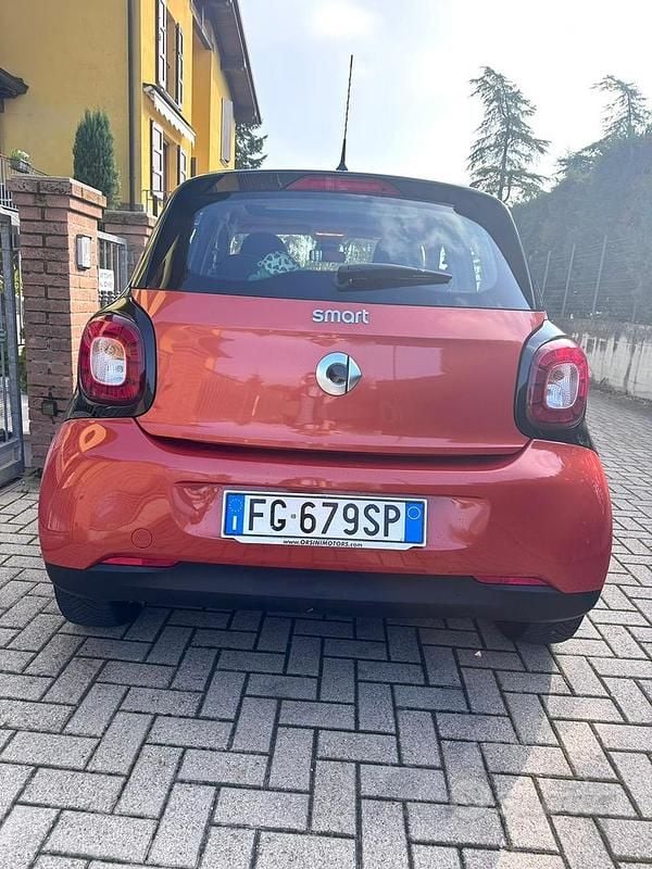Usata Smart ForFour Passion 71 CV (52 kW) 2016 Rosso Utilitaria