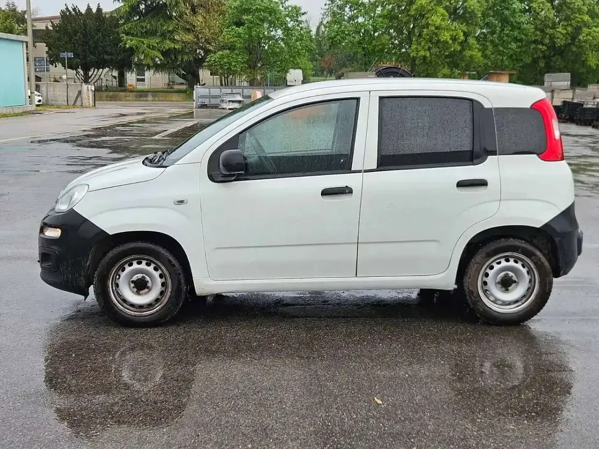 Usata Fiat Panda Pop 69 CV (50 kW) 2019 Bianco Utilitaria