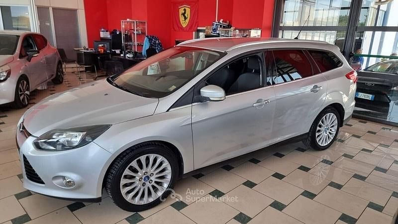 Usata Ford Focus Titanium 150 CV (110 kW) 2011 Argento Station wagon