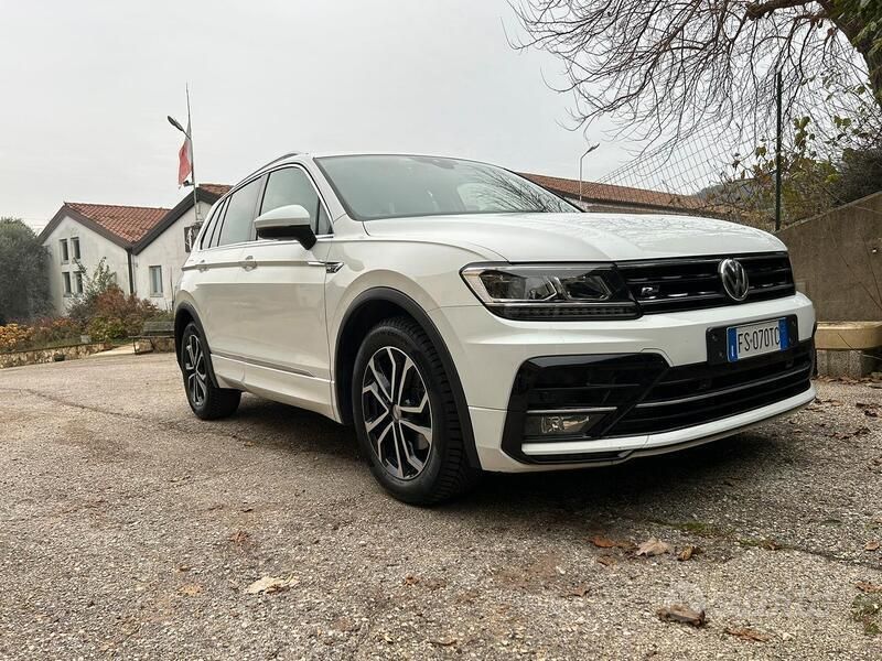 Bianco Usata 2019 VW Tiguan Sportline SUV | 24.000 € (Cara) - Immagine 1/4