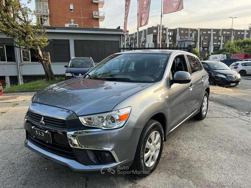 Usata Mitsubishi ASX 117 CV (86 kW) 2018 Grigio SUV