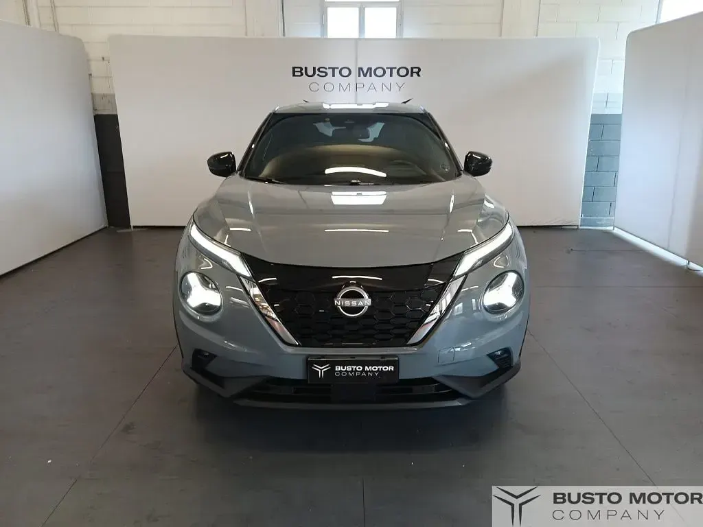 Usata Nissan Juke N-Connecta 143 CV (105 kW) 2023 Grigio / metallizzato SUV