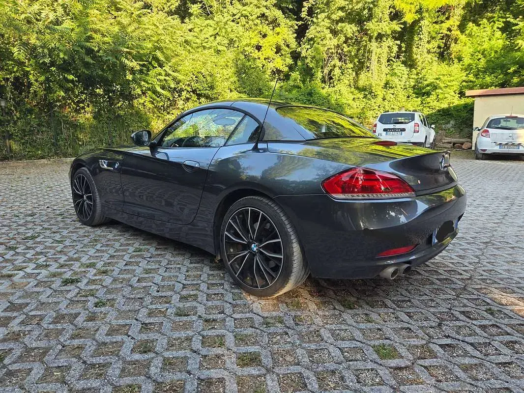 Usata BMW Z4 156 CV (114 kW) 2013 Grigio Cabrio