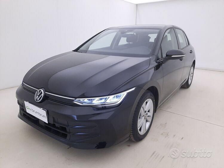 Usata VW Golf VIII Life 116 CV (85 kW) 2025 Nero Berlina