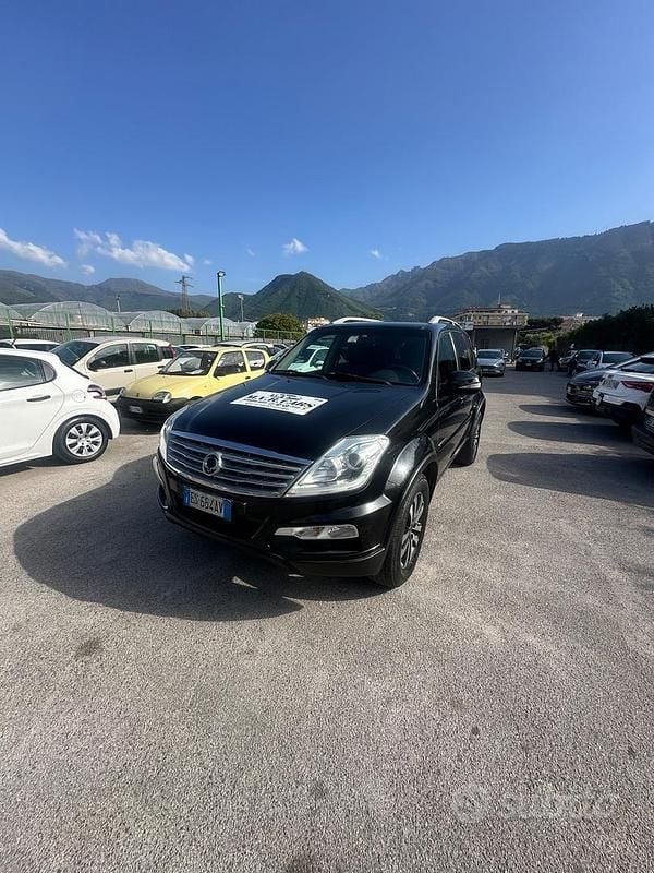 Occasion SsangYong Rexton 155 ch (114 kW) 2013 Noir SUV