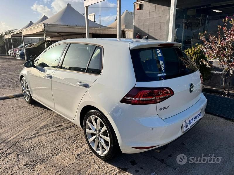 Usata VW Golf VII Highline 110 CV (80 kW) 2017 Bianco Berlina
