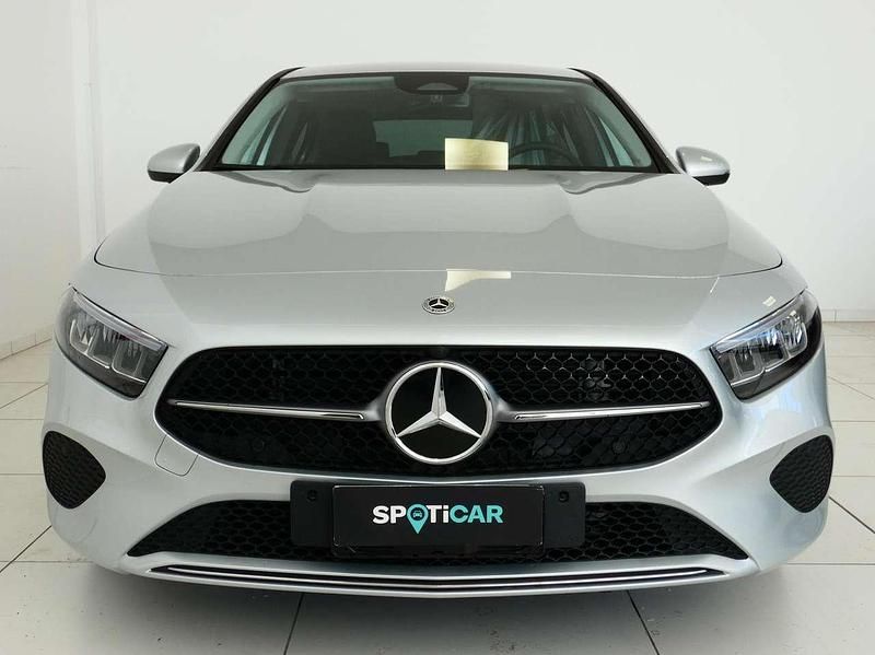 Usata Mercedes A180 Advanced 116 CV (85 kW) 2023 Argento Berlina