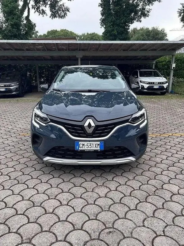 Usata Renault Captur Equilibre 143 CV (105 kW) 2023 Blu SUV