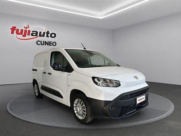 Usata Toyota Proace City City 100 CV (73 kW) 2024 Bianco Monovolume