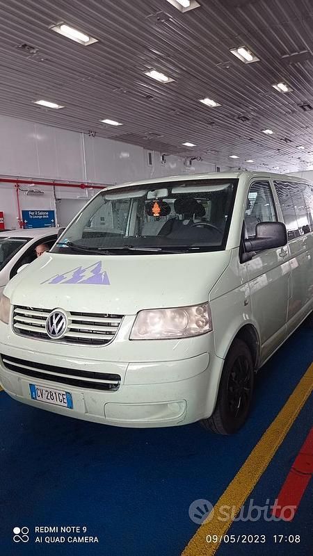 Usata VW Caravelle 2006 Verde Monovolume