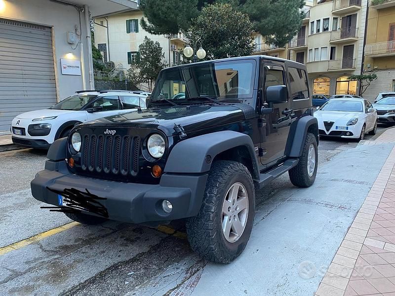 Usata Jeep Wrangler 2010 Nero SUV