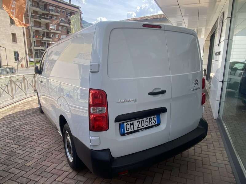 Usata Citroën Jumpy 140 CV (102 kW) 2023 Bianco Monovolume