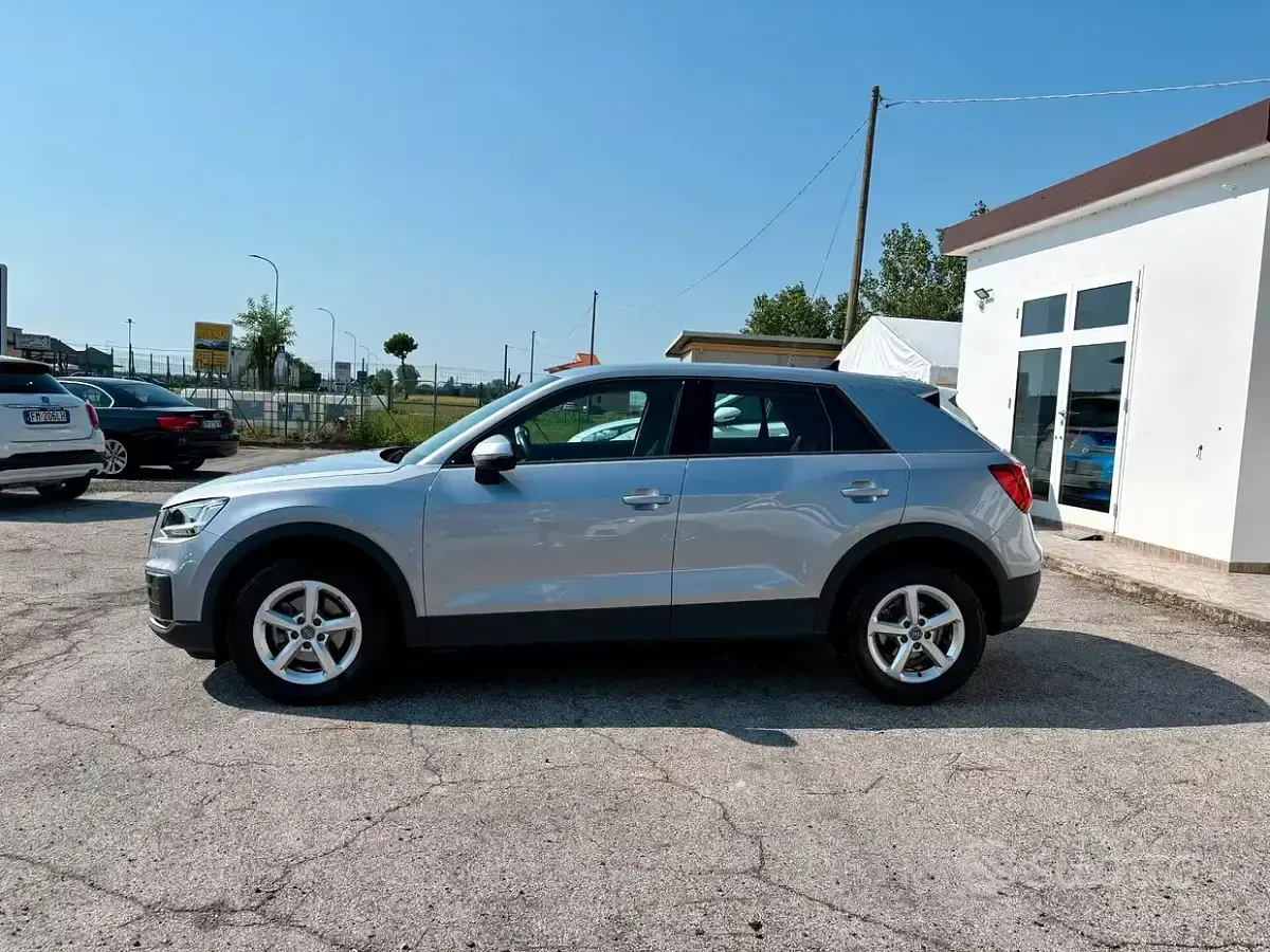 Usata Audi Q2 Business 116 CV (85 kW) 2020 Grigio SUV