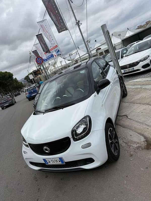 Usata Smart ForFour Passion 71 CV (52 kW) 2015 Other Utilitaria