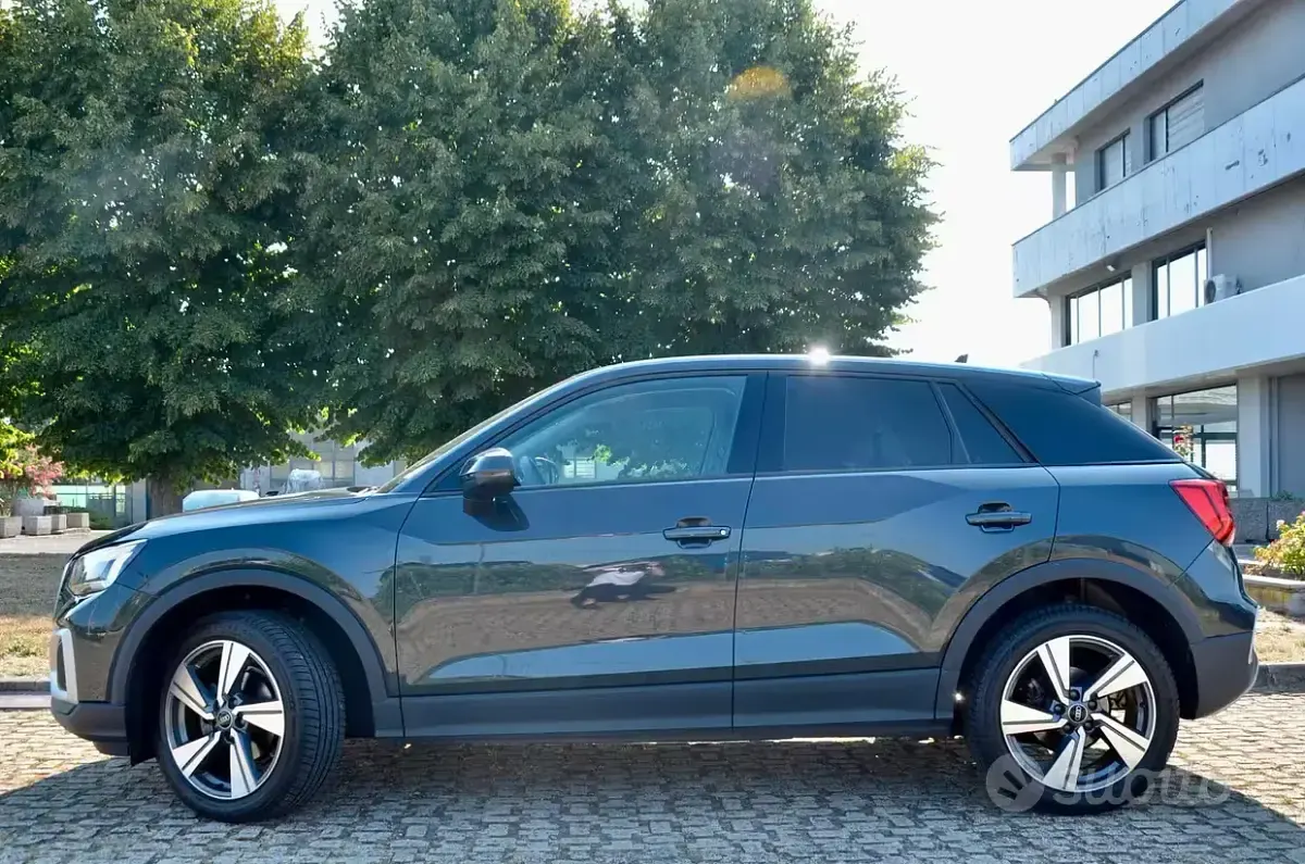 Usata Audi Q2 Advanced Plus 150 CV (110 kW) 2021 Grigio SUV