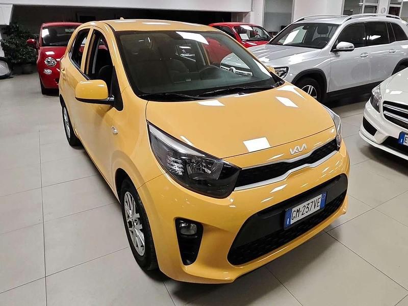 Usata Kia Picanto Urban 67 CV (49 kW) 2023 Giallo Utilitaria