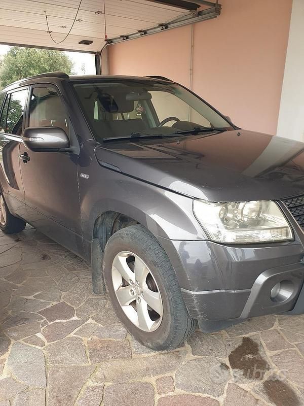 Usata Suzuki Grand Vitara 2009 Grigio SUV