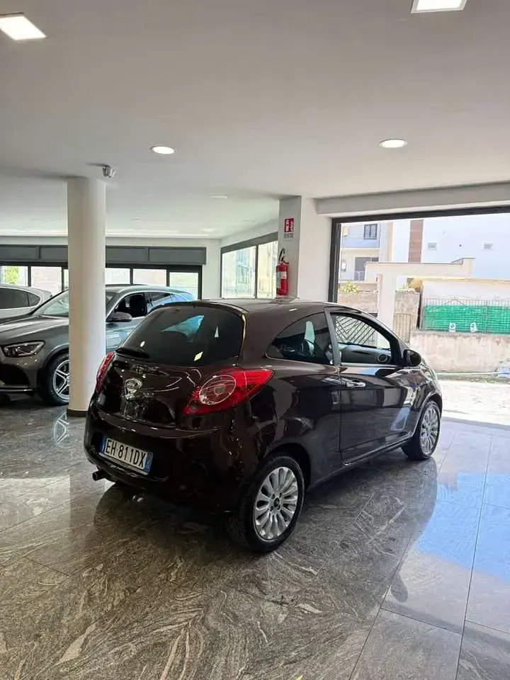 Usata Ford Ka Titanium 69 CV (50 kW) 2011 Lilla Utilitaria