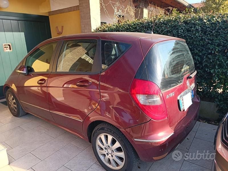 Usata Mercedes A160 95 CV (69 kW) 2009 Rosso Berlina