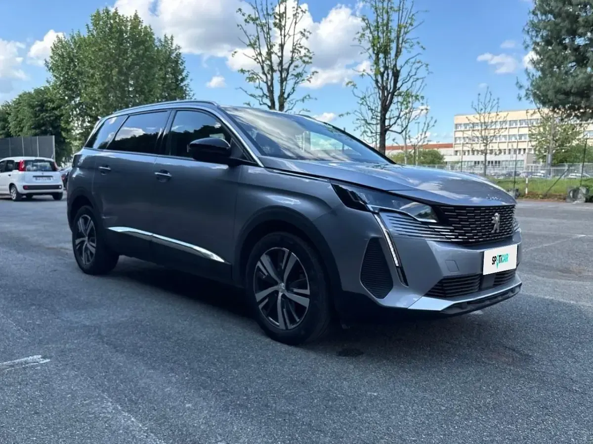 Occasion Peugeot 5008 Allure 131 ch (96 kW) 2024 Gris SUV