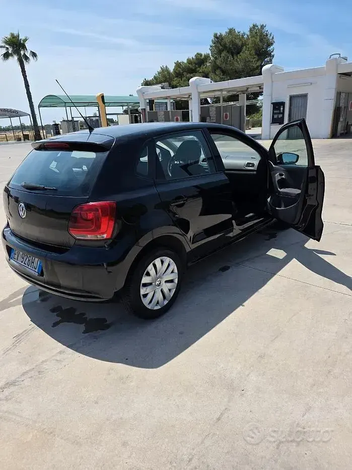 Usata VW Polo 69 CV (50 kW) 2014 Nero Berlina