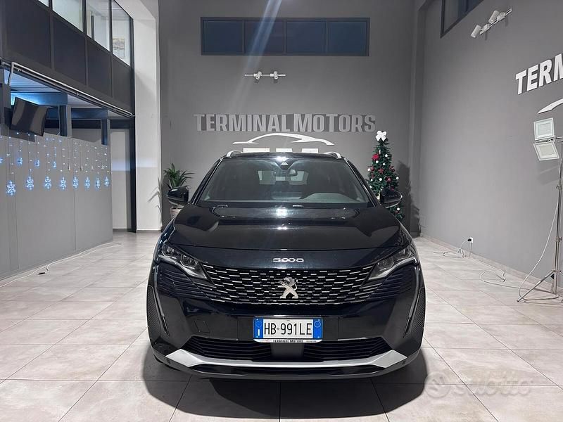 Usata Peugeot 5008 Allure 130 CV (95 kW) 2024 Nero SUV