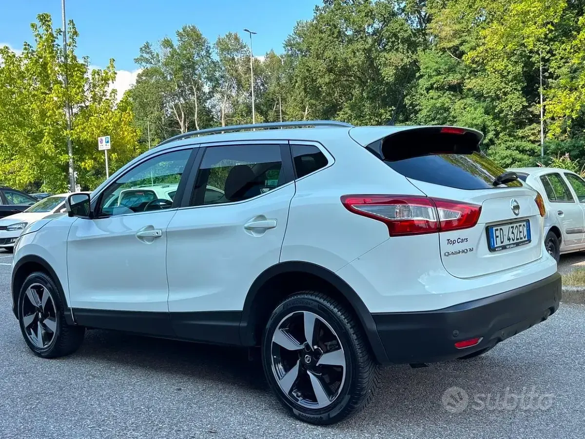 Usata Nissan Qashqai 116 CV (85 kW) 2016 Bianco SUV