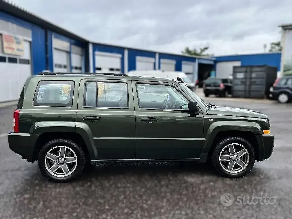 Usata Jeep Patriot 140 CV (102 kW) 2009 Nero SUV