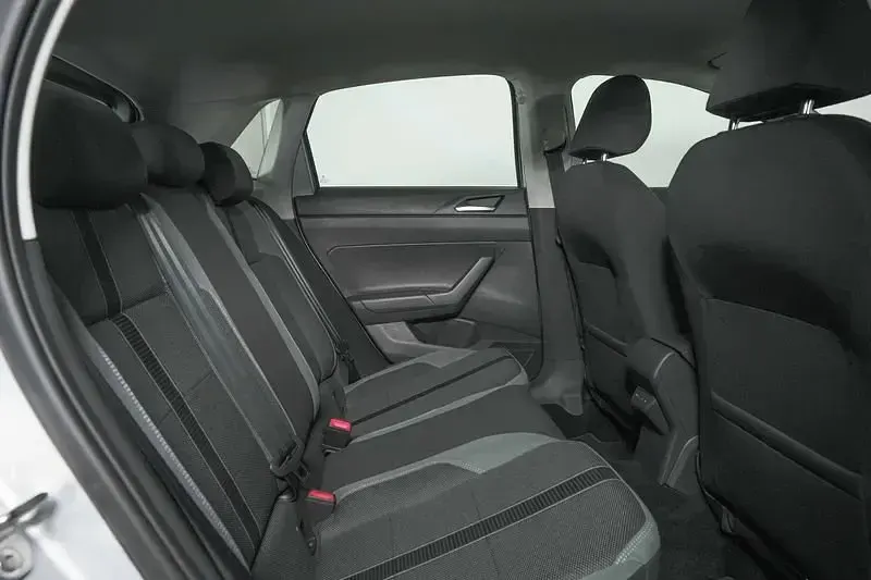 Usata VW Polo Style 95 CV (69 kW) 2025 Argento Utilitaria