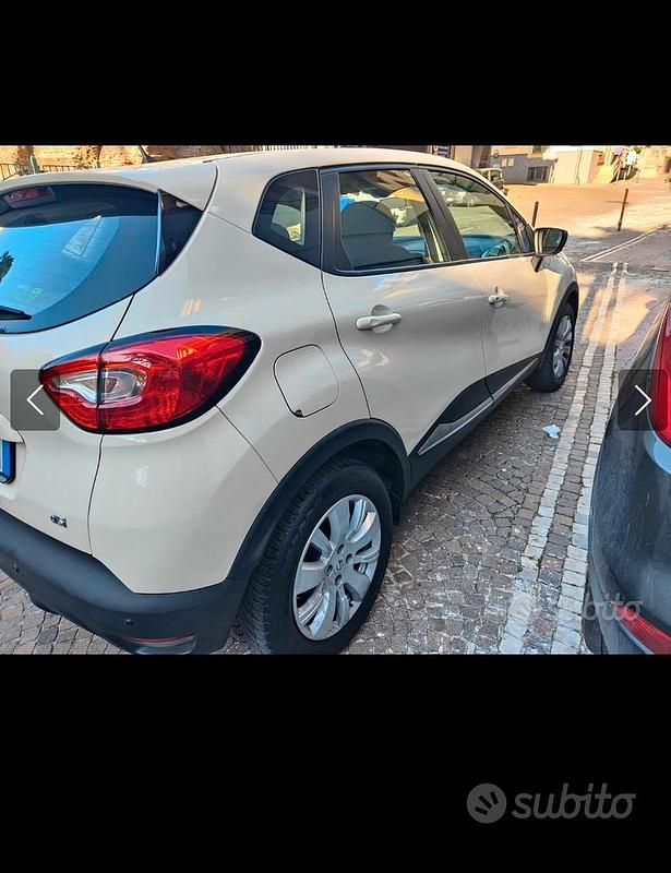 Usata Renault Captur 90 CV (66 kW) 2014 SUV