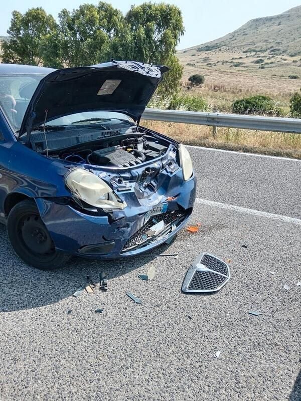 Usata Lancia Ypsilon 90 CV (66 kW) 2007 Blu Utilitaria