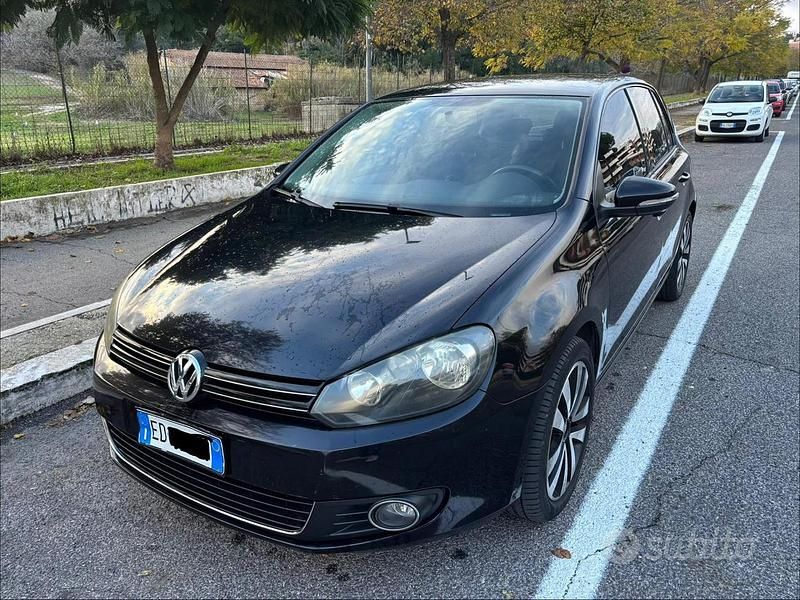 Nero Usata 2010 VW Golf VI Tre volumi | 4400 € - Immagine 1/4