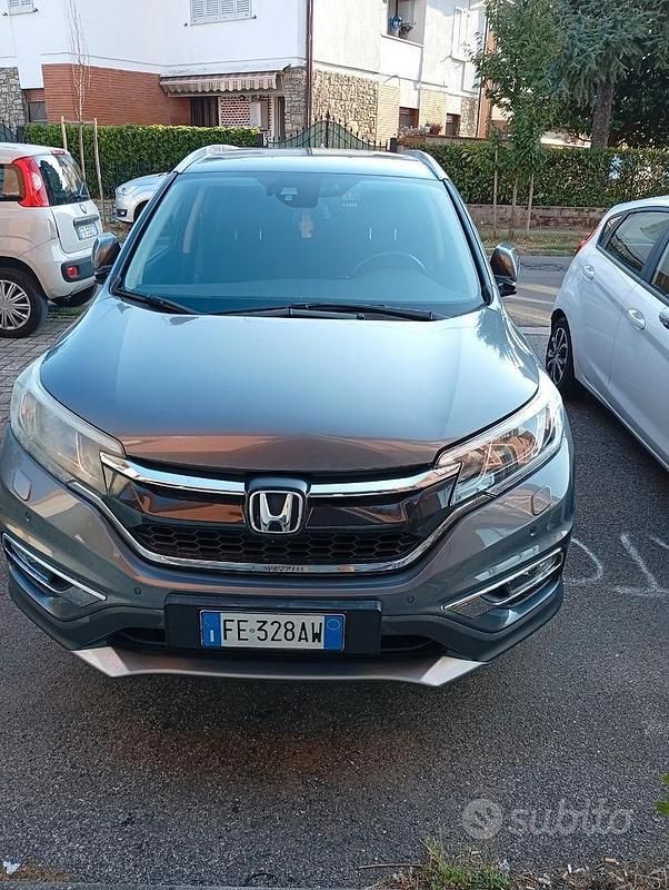 Grigio Usata 2016 Honda CR-V SUV | 14.000 € (Buon prezzo) - Immagine 1/4