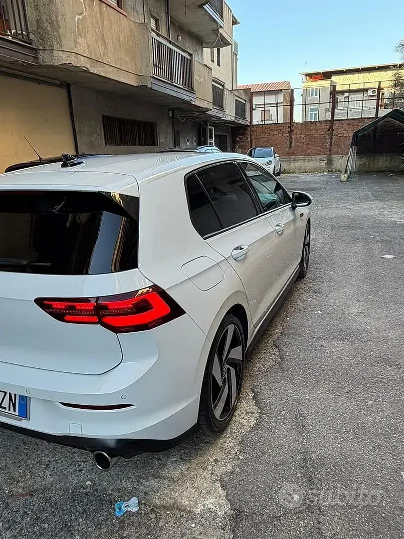 Usata VW Golf VIII GTI 245 CV (180 kW) 2021 Bianco Berlina