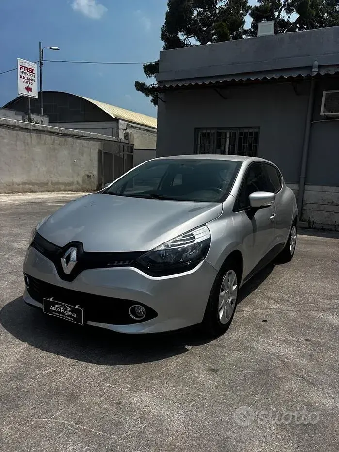 Usata Renault Clio IV 75 CV (55 kW) 2015 Grigio Berlina