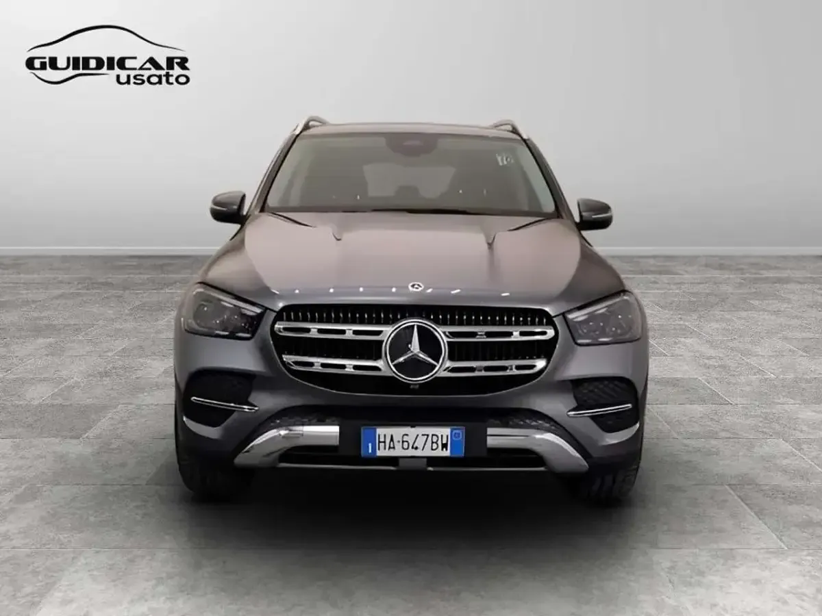 Usata Mercedes GLE300 Advanced 269 CV (197 kW) 2025 Argento SUV