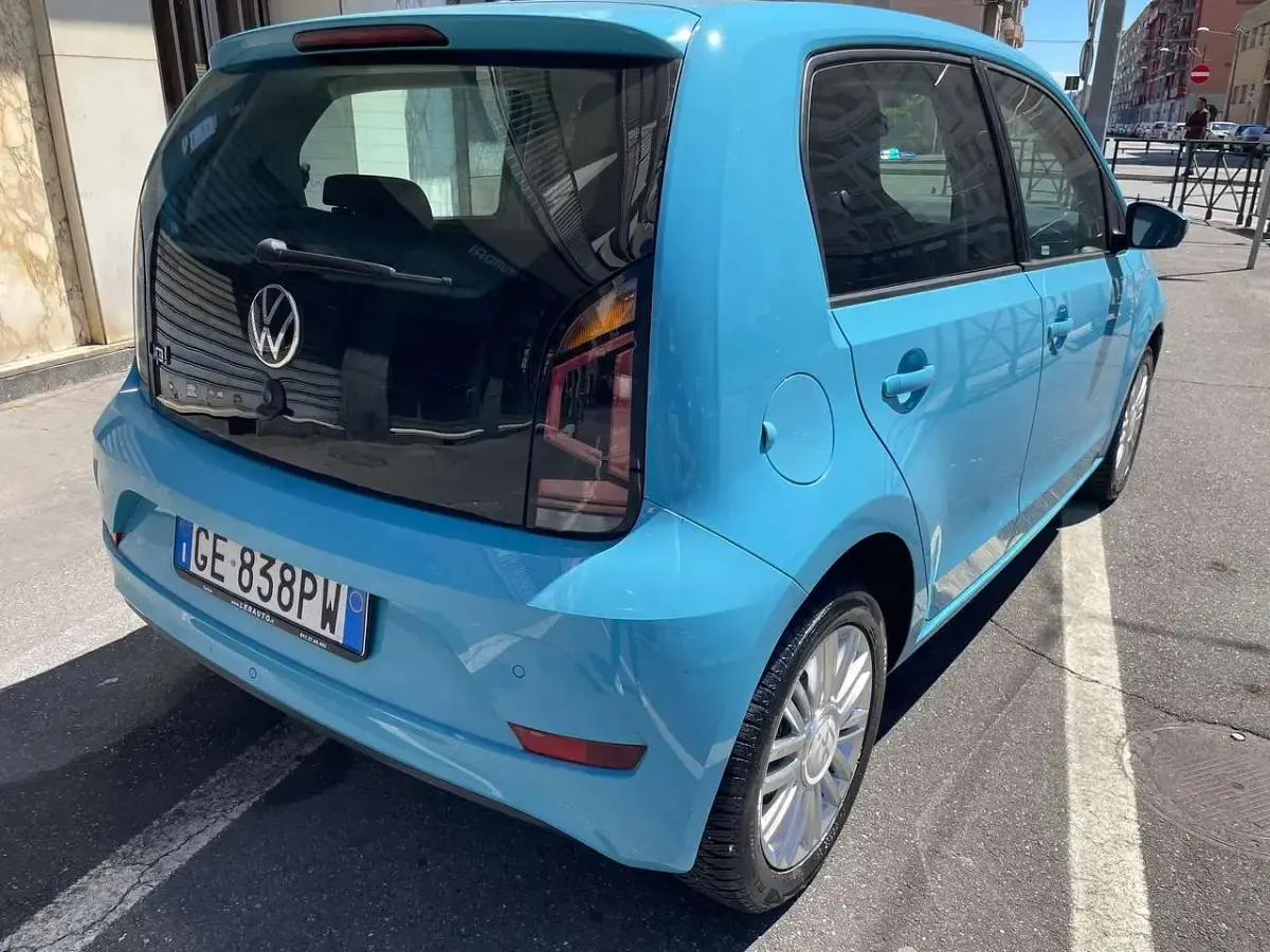 Usata VW up! 65 CV (47 kW) 2021 Blu/azzurro Utilitaria