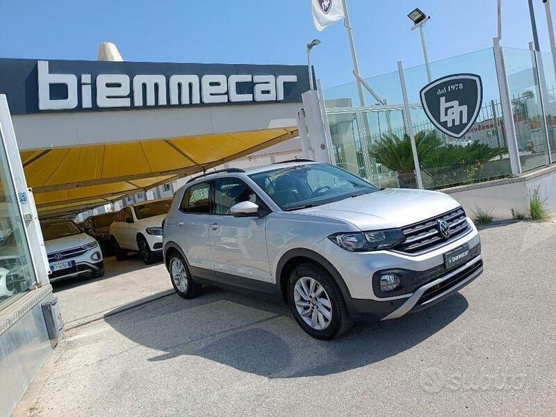 Argento Usata 2023 VW T-Cross Style SUV | 18.500 € (Buon prezzo) - Immagine 1/4