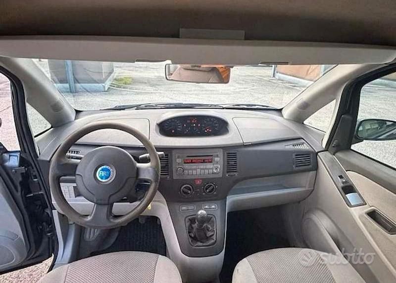 Usata Fiat Idea 2004 Grigio Monovolume