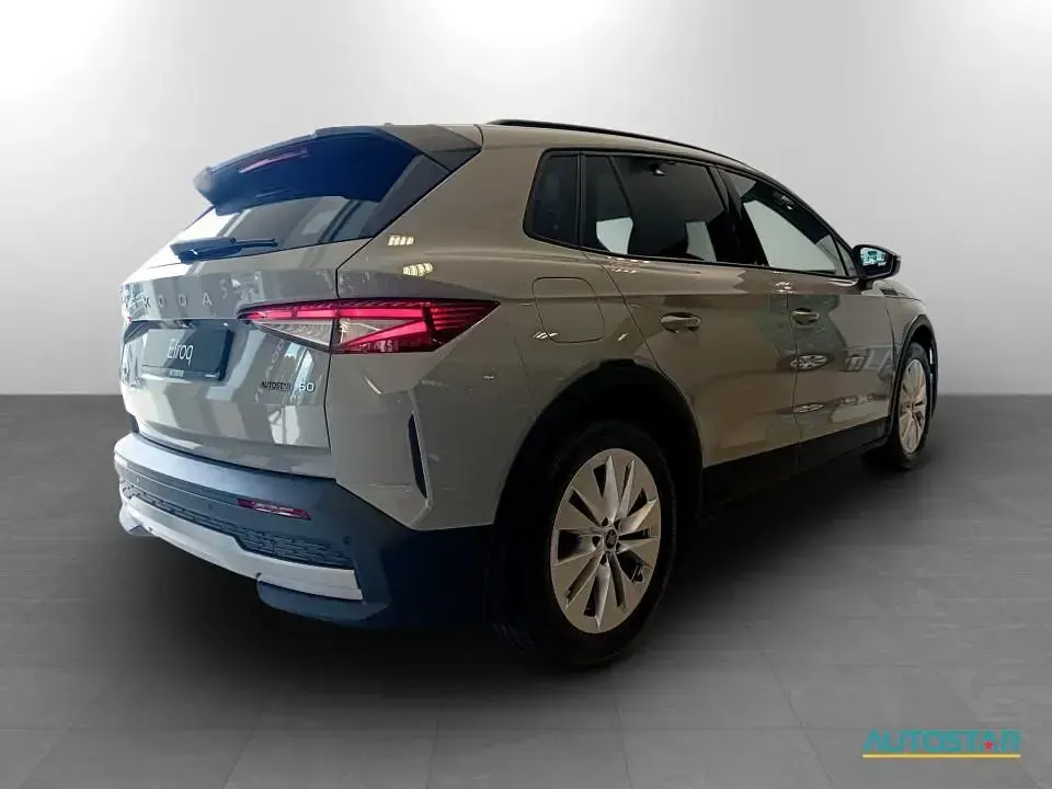 Nuova Skoda Elroq 150 kW (204 CV) 2025 Verde dolomite SUV
