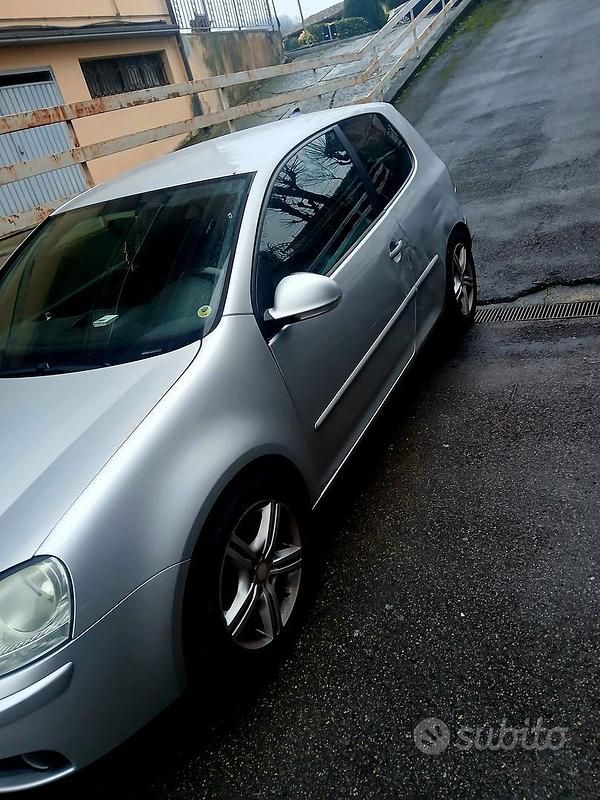 Usata VW Golf IV 105 CV (77 kW) 2006 Grigio Berlina
