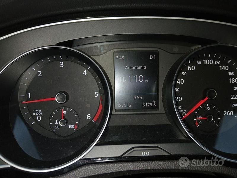 Usata VW Passat R-line 190 CV (139 kW) 2017 Bianco Station wagon