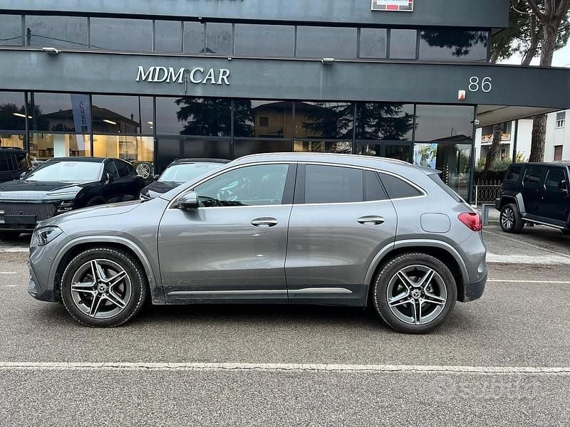 Usata Mercedes GLA200 AMG Line Premium 150 CV (110 kW) 2024 Grigio SUV