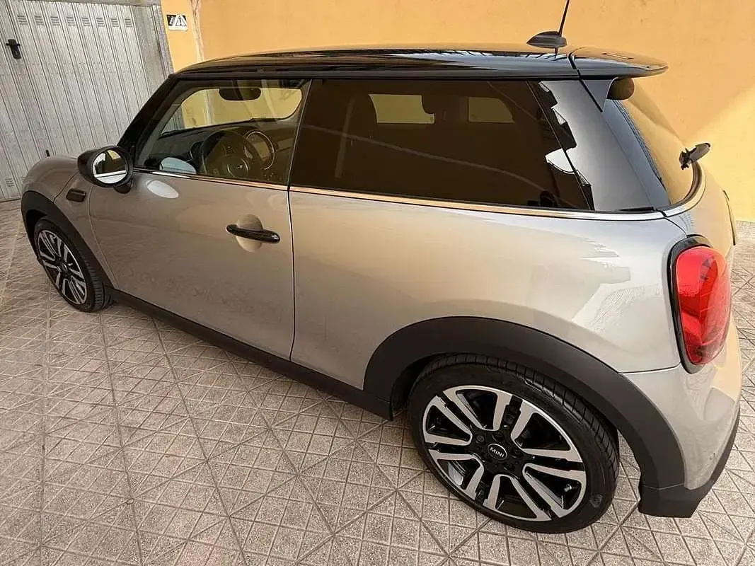 Usata Mini Cooper 136 CV (100 kW) 2024 Grigio Utilitaria