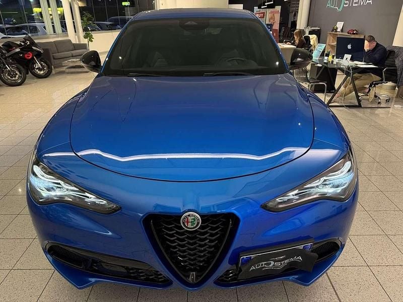 Usata Alfa Romeo Stelvio Veloce 210 CV (154 kW) 2024 Grigio vesuvio SUV