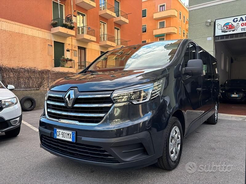 Usata Renault Trafic Intens 110 CV (80 kW) 2021 Grigio Monovolume