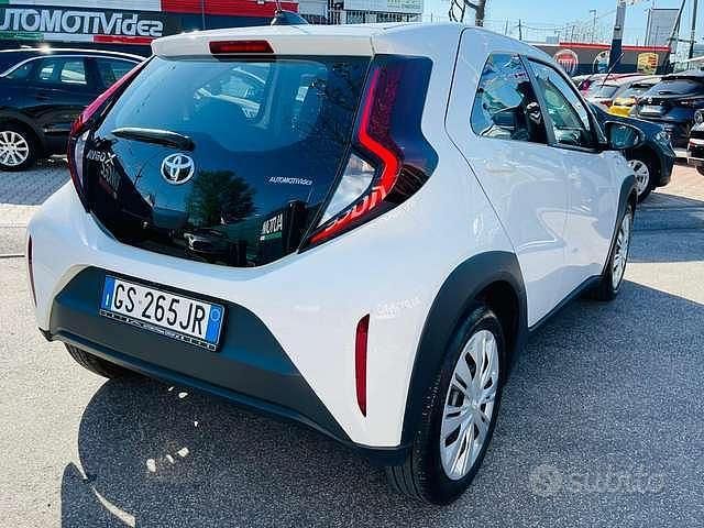 Usata Toyota Aygo X Active 72 CV (52 kW) 2023 Bianco SUV