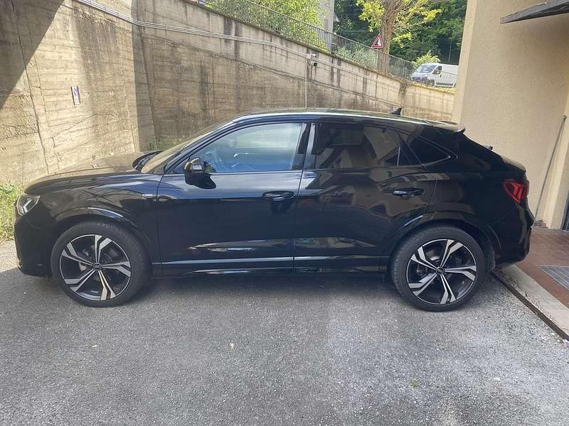 Nero Usata 2024 Audi S3 S-Line | 42.000 € - Immagine 1/4