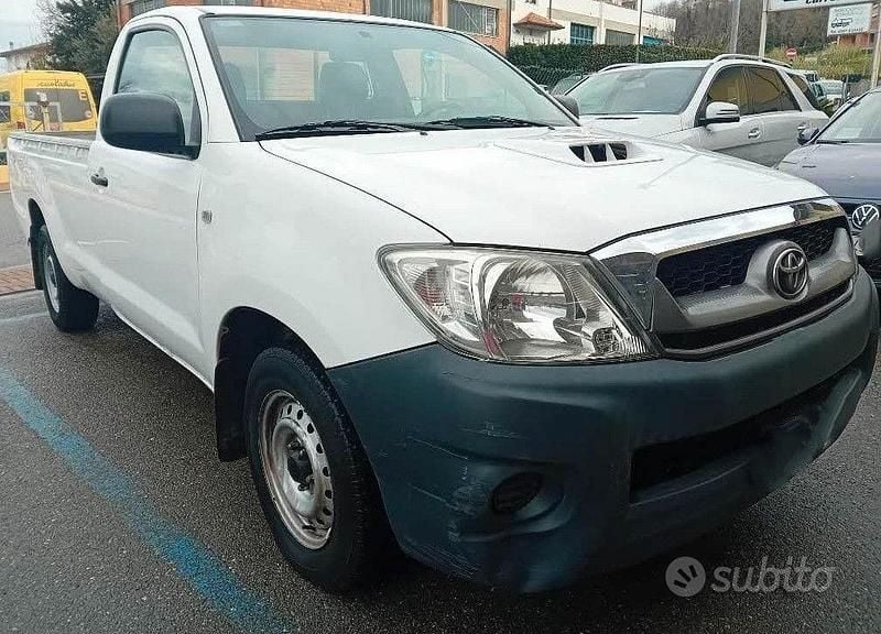Usata Toyota HiLux SR 120 CV (88 kW) 2009 Bianco Pick-up