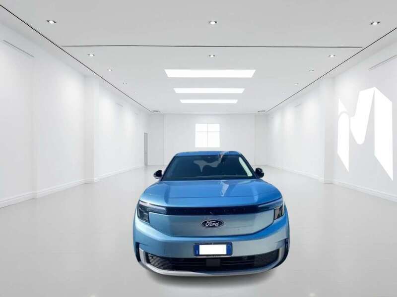 Usata Ford Explorer 210 kW (286 CV) 2024 Blu/azzurro SUV